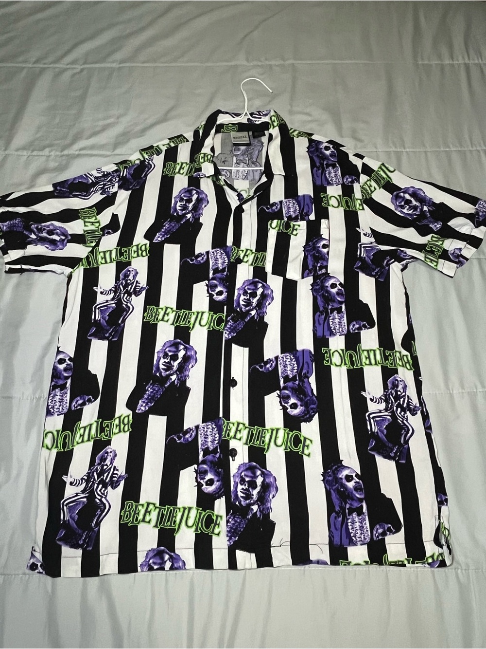 Menβs Beetlejuice graphic button down print shirt